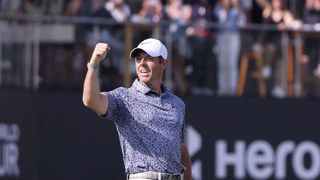 Rory Mcllroy of Northern Ireland celebrates after winning the final round of the Dubai Desert Classic 2023 Golf Championship at the Emirates Golf Club in Dubai, on January 30, 2023.
