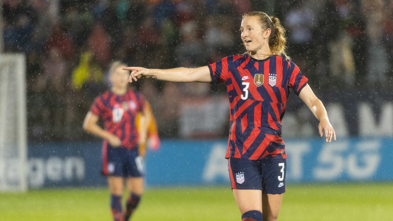 EAST HARTFORD, CT - JULY 1: Samantha Mewis #3 of the United States during a game between Mexico and USWNT at Rentschler Field on July 1, 2021 in East Hartford, Connecticut.