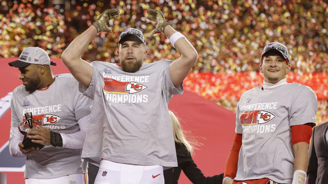 KANSAS CITY, MISSOURI - JANUARY 29: Travis Kelce #87 of the Kansas City Chiefs celebrates after defeating the Cincinnati Bengals 23-20 in the AFC Championship Game at GEHA Field at Arrowhead Stadium on January 29, 2023 in Kansas City, Missouri.