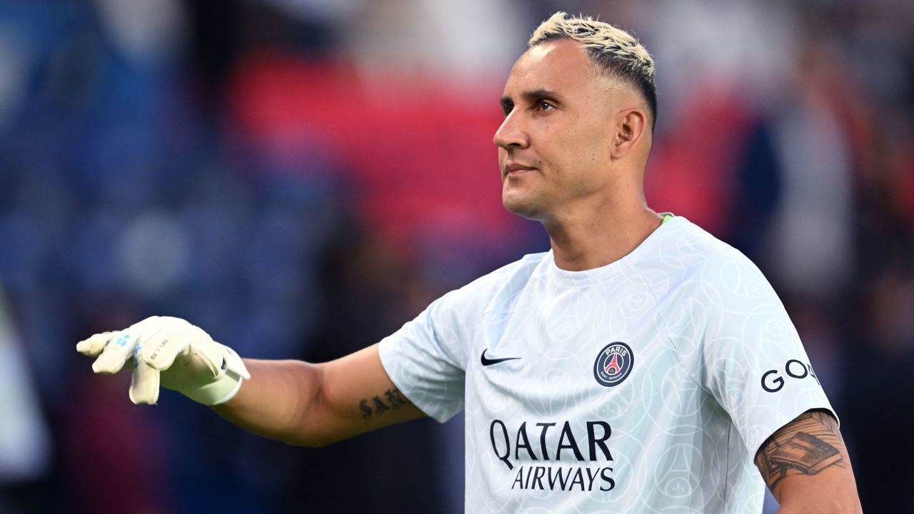 PARIS - Paris Saint-Germain goalkeeper Keylor Navas during the French Ligue 1 match between Paris Saint-Germain and AS Monaco at the Parc des Princes in Paris, France on August 28, 2022. ANP | Dutch Height | GERRIT FROM COLOGNE