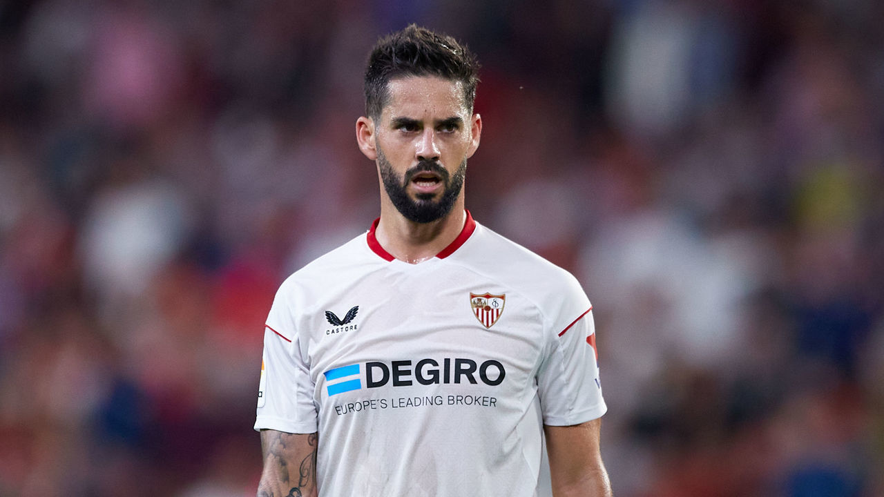 SEVILLE, SPAIN - NOVEMBER 09: Isco Alarcon of Sevilla FC looks on during the LaLiga Santander match between Sevilla FC and Real Sociedad at Estadio Ramon Sanchez Pizjuan on November 09, 2022 in Seville, Spain.