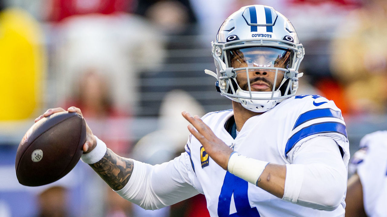 SANTA CLARA, CA - JANUARY 22: Dallas Cowboys quarterback Dak Prescott (4) throws a pass during the NFL NFC Divisional Playoff game between the Dallas Cowboys and San Francisco 49ers at Levis Stadium in Santa Clara, CA.