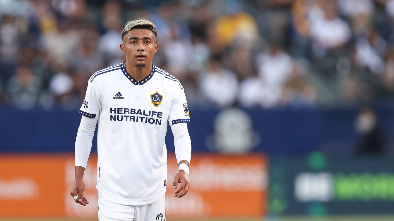 CARSON, CA - JULY 24: Julian Araujo of Los Angeles Galaxy during the Major League Soccer match between Los Angeles Galaxy and Atlanta United FC at Dignity Health Sports Park on July 24, 2022 in Carson, California.
