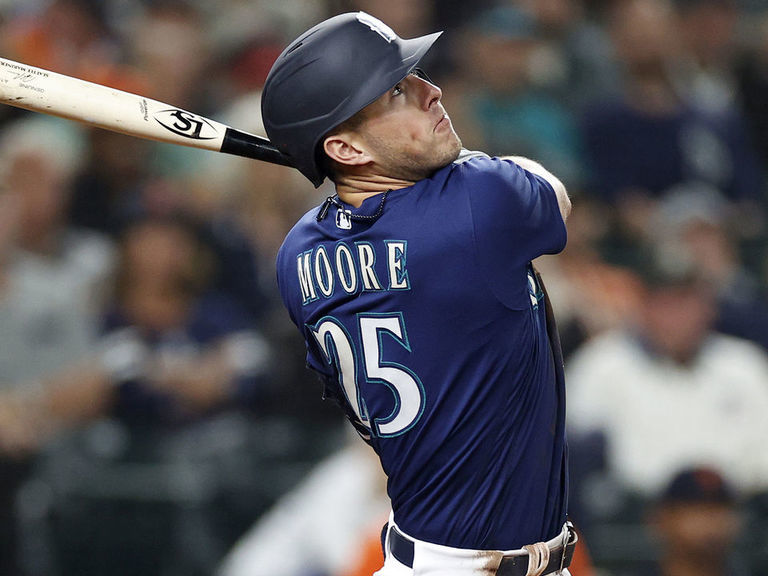 Report: Mariners, Moore agree to 3-year, $8.875M extension | theScore.com