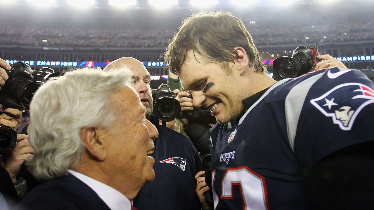 FOXBOROUGH, MA - JANUARY 21: Tom Brady #12 of the New England Patriots celebrates with owner Robert Kraft after winning the AFC Championship Game against the Jacksonville Jaguars at Gillette Stadium on January 21, 2018 in Foxborough, Massachusetts.