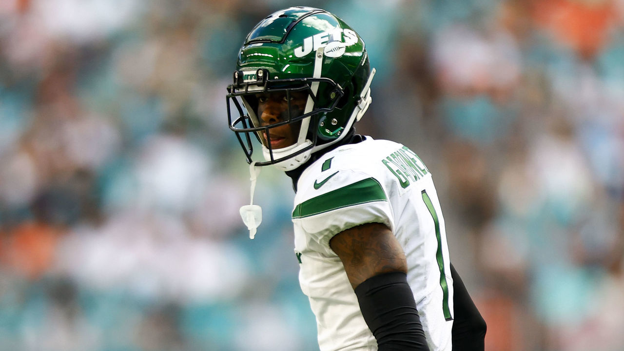 MIAMI GARDENS, FL - JANUARY 8: Sauce Gardner #1 of the New York Jets walks to the huddle after a play during an NFL football game against the Miami Dolphins at Hard Rock Stadium on January 8, 2023 in Miami Gardens, Florida.
