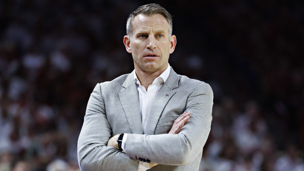 FAYETTEVILLE, ARKANSAS - JANUARY 11: Head Coach Nate Oates of the Alabama Crimson Tide watches his team during a game against the Arkansas Razorbacks at Bud Walton Arena on January 11, 2023 in Fayetteville, Arkansas. The Crimson Tide defeated the Razorbacks 84-69.