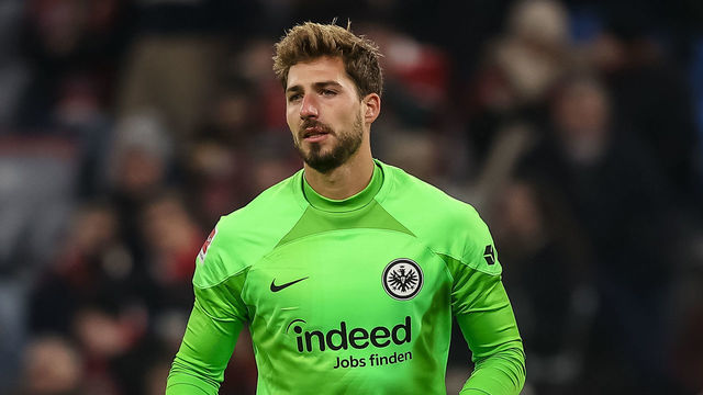 MUNICH, GERMANY - JANUARY 28: goalkeeper Kevin Trapp of Eintracht Frankfurt looks on during the Bundesliga match between FC Bayern München and Eintracht Frankfurt at Allianz Arena on January 28, 2023 in Munich, Germany.