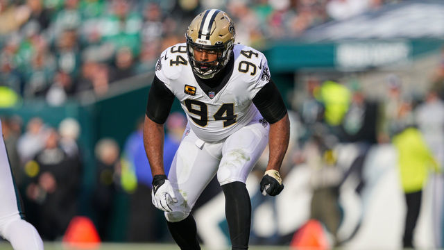 PHILADELPHIA, PA - JANUARY 01: New Orleans Saints defensive end Cameron Jordan (94) rushes during the game between the New Orleans Saints and the Philadelphia Eagles on January 1, 2023 at Lincoln Financial Field in Philadelphia, PA.