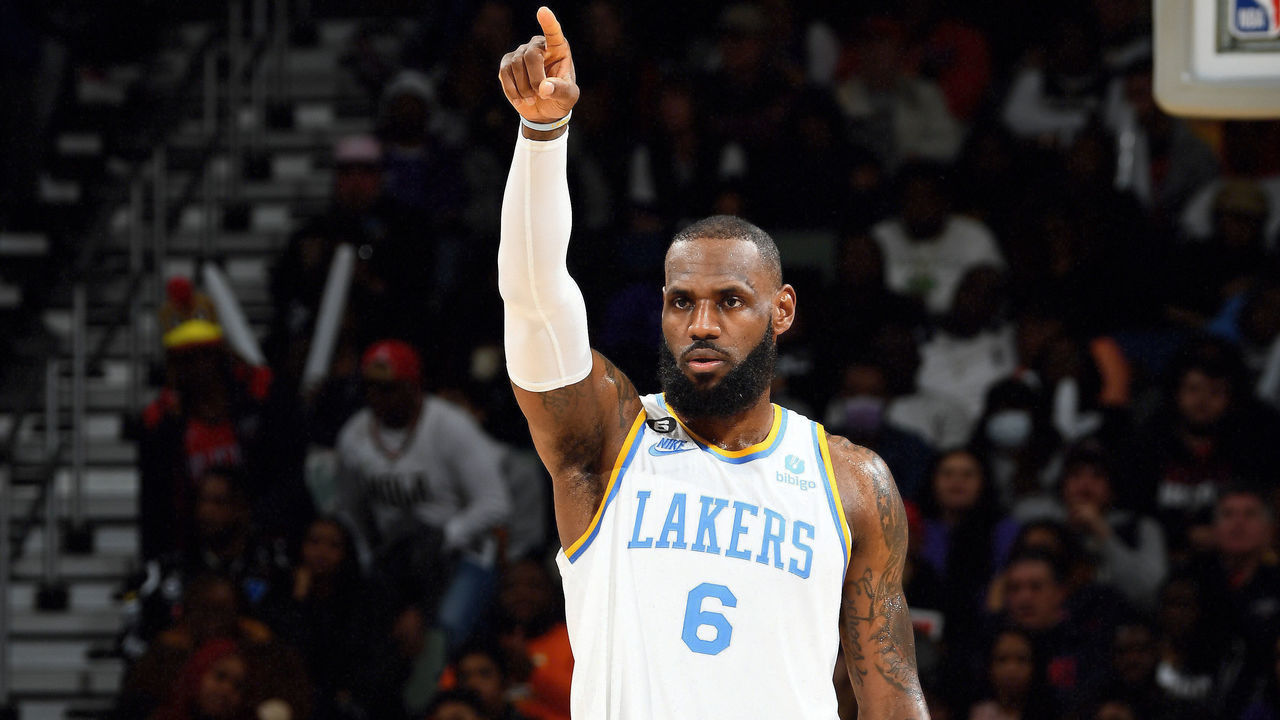 NEW ORLEANS, LA - FEBRUARY 4: LeBron James #6 of the Los Angeles Lakers looks on during the game against the New Orleans Pelicans on February 4, 2023 at the Smoothie King Center in New Orleans, Louisiana. Mandatory Copyright Notice: Copyright 2023 NBAE