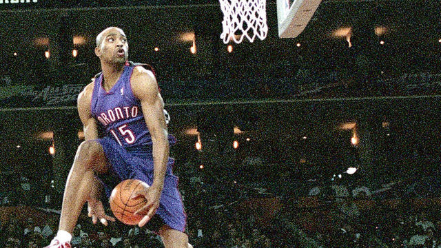 OAKLAND - FEBRUARY 12: (Sequence 3 of 7) Vince Carter #15 of the Toronto Raptors goes for a dunk during the 2000 NBA All Star Slam Dunk Contest at The Arena In Oakland on February 12, 2000 in Oakland, California. Mandatory copyright notice: Copyright NBAE 2000