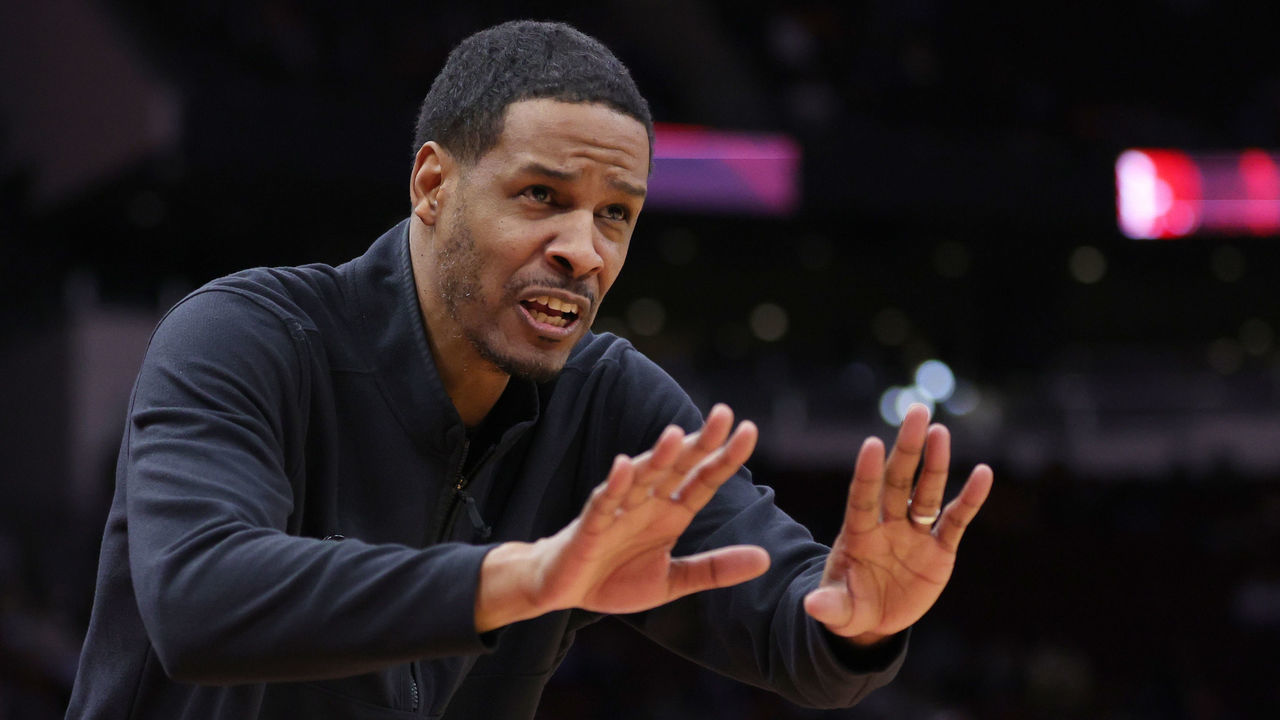 HOUSTON, TEXAS - FEBRUARY 01: Houston Rockets head coach Stephen Silas reacts against the Oklahoma City Thunder during the second half at Toyota Center on February 01, 2023 in Houston, Texas.