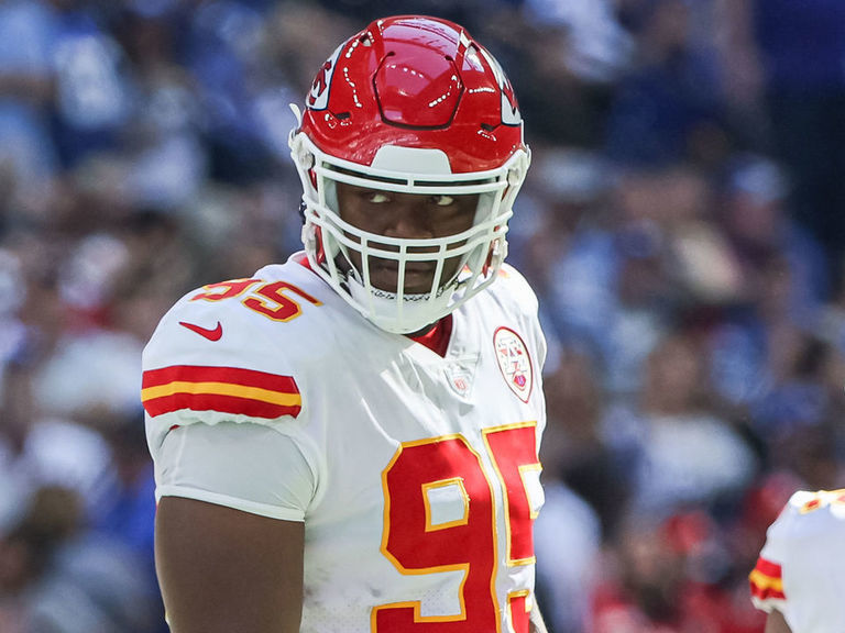 What Chris Jones should like about KC Chiefs' contract offer