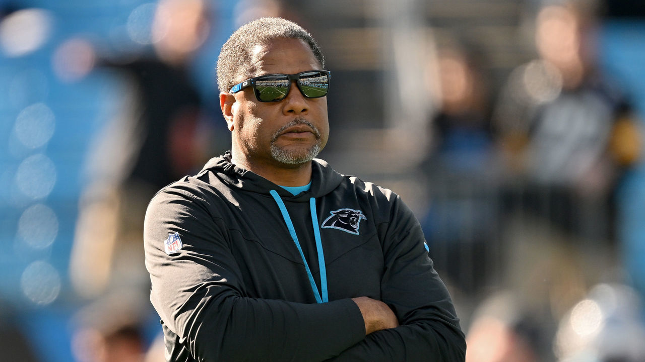 CHARLOTTE, NORTH CAROLINA - DECEMBER 18: Interim head coach Steve Wilks of the Carolina Panthers looks on during warmups before the game against the Pittsburgh Steelers at Bank of America Stadium on December 18, 2022 in Charlotte, North Carolina.