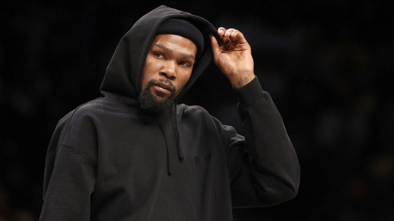 NEW YORK, NEW YORK - JANUARY 30: (NEW YORK DAILIES OUT) Kevin Durant #7 of the Brooklyn Nets looks on against the Los Angeles Lakers at Barclays Center on January 30, 2023 in New York City. The Nets defeated the Lakers 121-104.