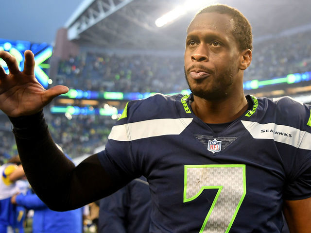 Quarterback Russell Wilson of the Seattle Seahawks celebrates News Photo  - Getty Images