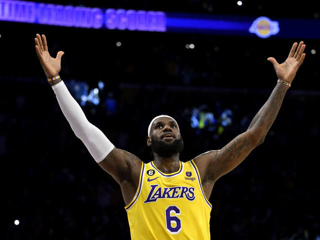 Lebron twitter outlet