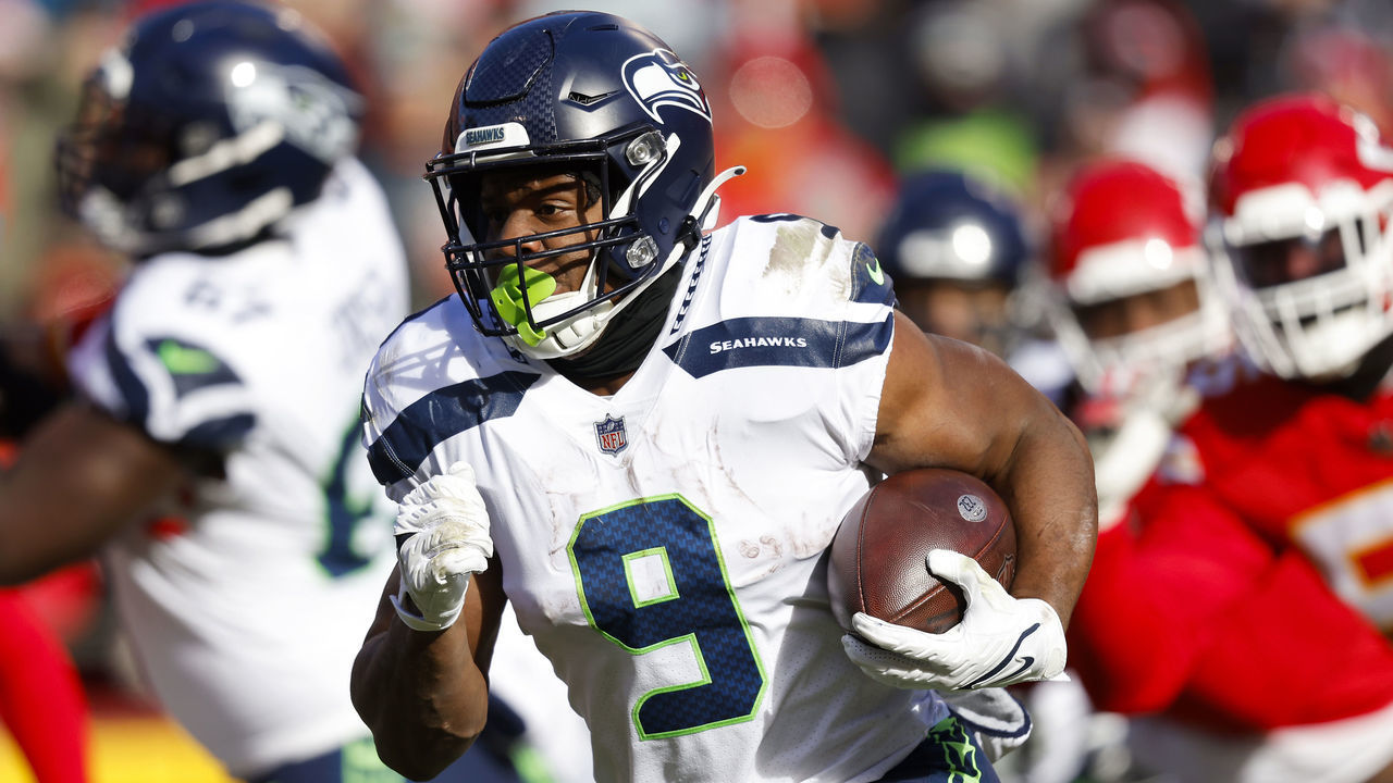 KANSAS CITY, MISSOURI - DECEMBER 24: Kenneth Walker III #9 of the Seattle Seahawks runs the ball during the second quarter against the Kansas City Chiefs at Arrowhead Stadium on December 24, 2022 in Kansas City, Missouri.