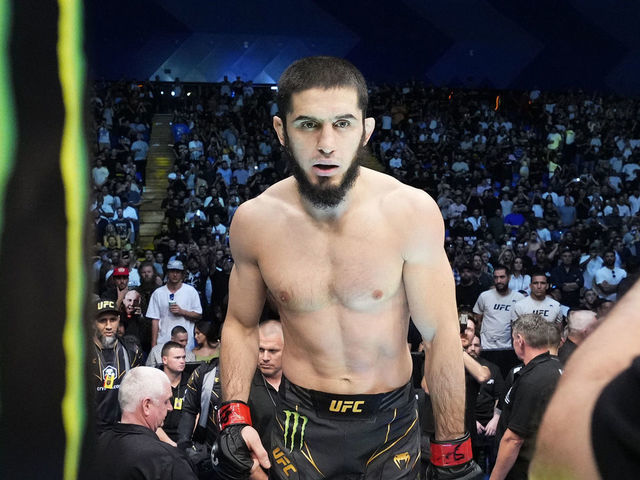 PERTH, AUSTRALIA - FEBRUARY 12: Islam Makhachev of Russia prepares to fight Alexander Volkanovski of Australia in the UFC lightweight championship fight during the UFC 284 event at RAC Arena on February 12, 2023 in Perth, Australia.
