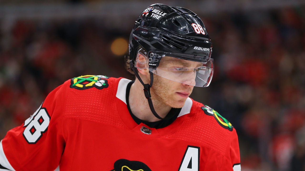 CHICAGO, IL - JANUARY 22: Chicago Blackhawks Right Wing Patrick Kane (88) looks on during a game between the Los Angeles Kings and the Chicago Blackhawks on January 22, 2023 at the United Center in Chicago, IL.