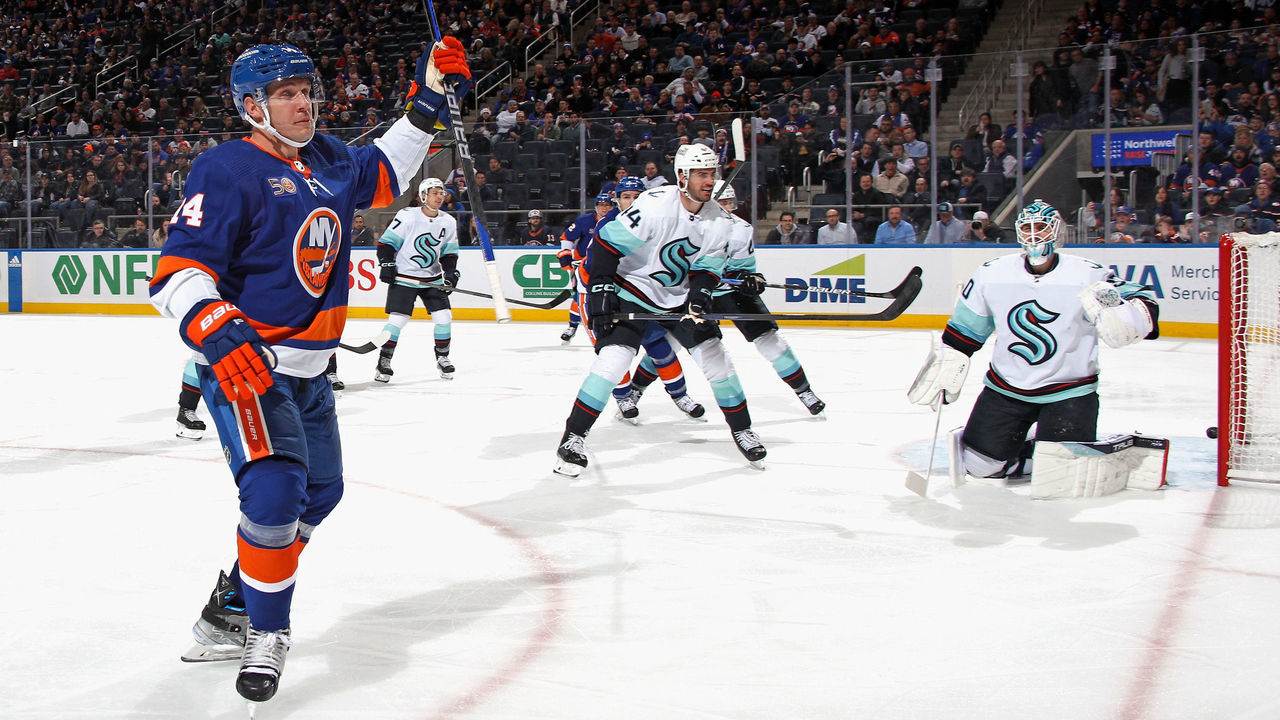 ELMONT, NEW YORK - FEBRUARY 07: Bo Horvat #14 of the New York Islanders scores his first goal with the team against the Seattle Kraken at 5:08 of the second period at UBS Arena on February 07, 2023 in Elmont, New York.