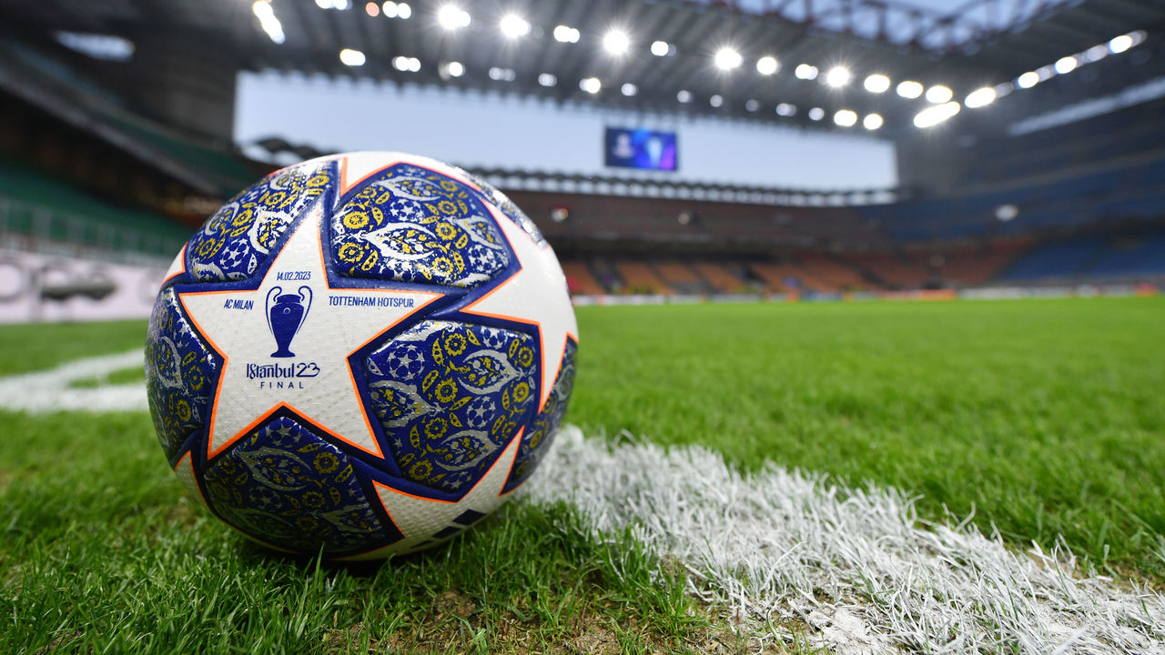 AC Milan vs Tottenham Hotspur / X