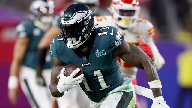 GLENDALE, ARIZONA - FEBRUARY 12: A.J. Brown #11 of the Philadelphia Eagles carries the ball against the Kansas City Chiefs during the second quarter in Super Bowl LVII at State Farm Stadium on February 12, 2023 in Glendale, Arizona.