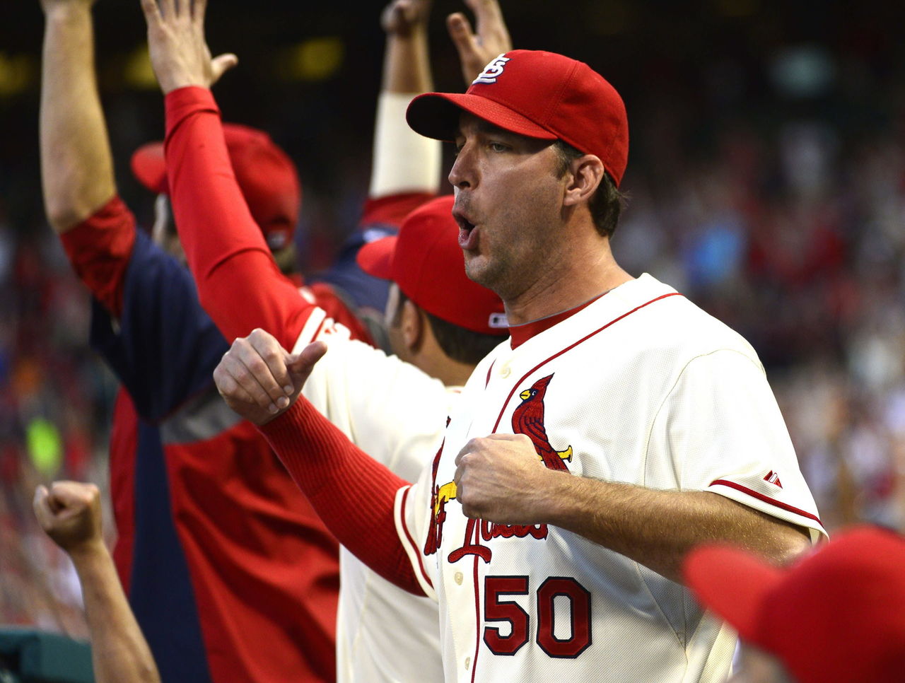 Adam Wainwright has American flag painted on face in support of U.S. Men's  National Team