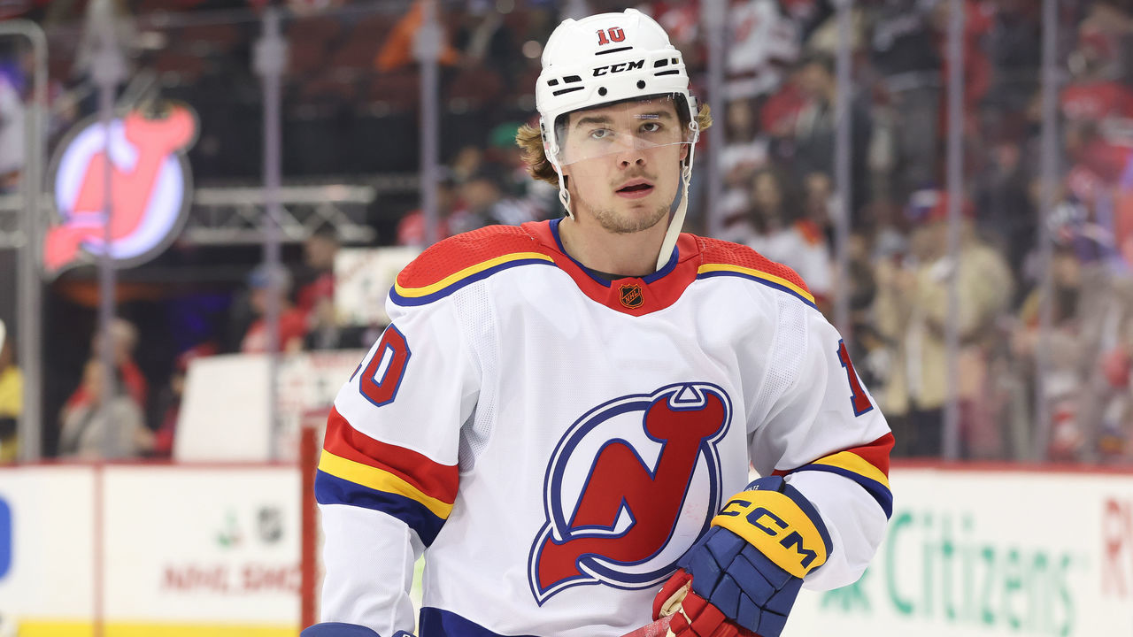 NEWARK, NJ - DECEMBER 09: New Jersey Devils right wing Alexander Holtz (10) warms up before the National Hockey League game between the New York Islanders and the New Jersey Devils on December 9, 2022 at Prudential Center in Newark, NJ.