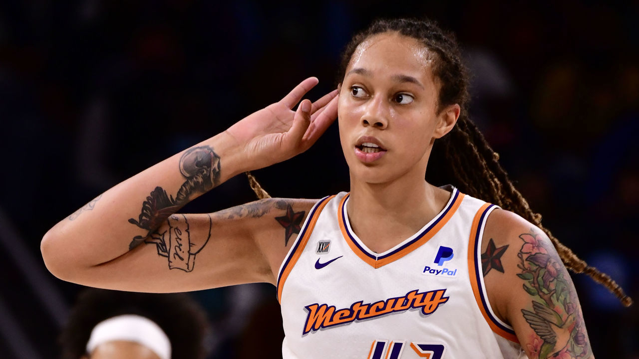 CHICAGO, IL - OCTOBER 17: Brittney Griner #42 of the Phoenix Mercury celebrates during Game Four of the 2021 WNBA Finals on October 17, 2021 at the Wintrust Arena in Chicago, Illinois. Mandatory Copyright Notice: Copyright 2021 NBAE