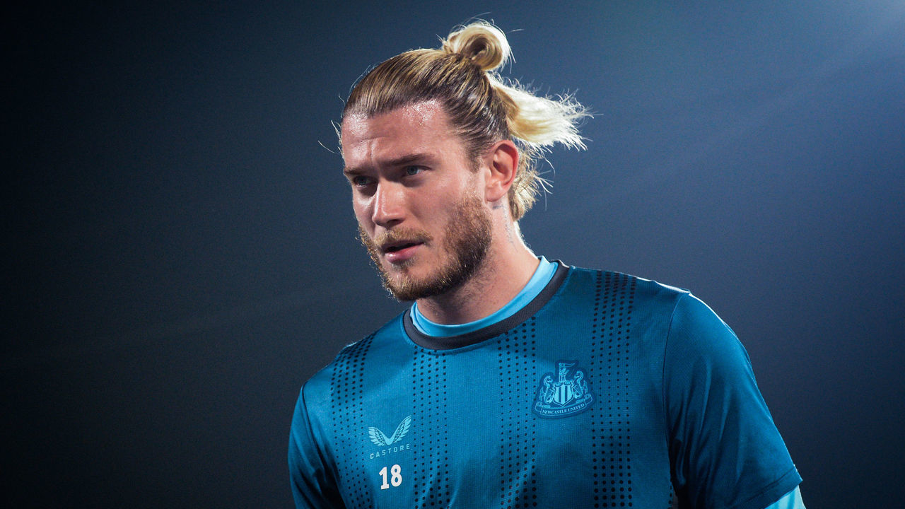 RIYADH, SAUDI ARABIA - DECEMBER 08: Goalkeeper Loris Karius during the Friendly match between Al Hilal and Newcastle United at the Prince Faisal bin Fahd bin Abdulaziz Stadium on December 08, 2022 in Riyadh, Saudi Arabia.