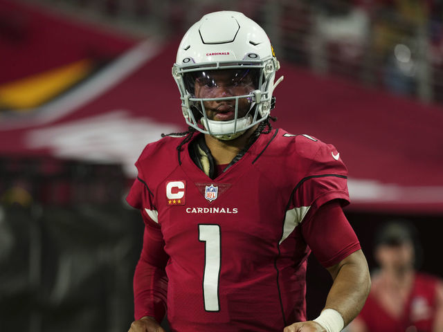 Arizona Cardinals quarterback Kyler Murray (1) talks with run game