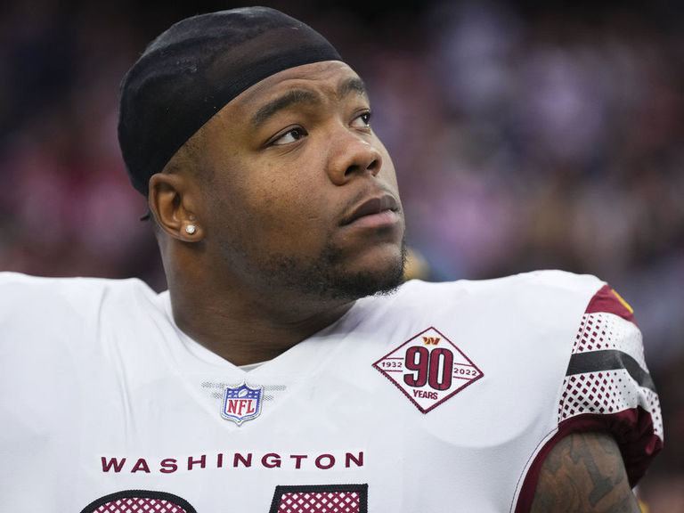 Report: Commanders likely to place franchise tag on Payne | theScore.com