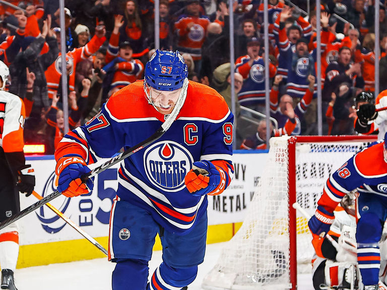 McDavid Becomes 5th Fastest To 800 Points In Oilers' Win Over Flyers ...