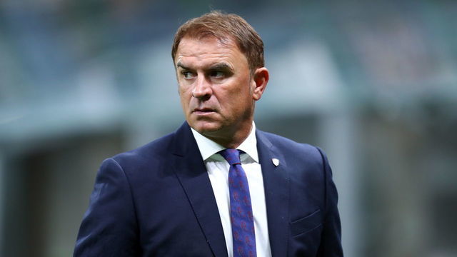 MILAN, ITALY - AUGUST 29: (BILD OUT) Leonardo Semplici, head coach of Cagliari Calcio warm up prior to the Serie A match between AC Milan and Cagliari Calcio at Stadio Giuseppe Meazza on August 29, 2021 in Milan, Italy.
