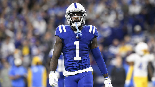 INDIANAPOLIS, IN - DECEMBER 26: Indianapolis Colts wide receiver Parris Campbell (1) waits for play to resume during the NFL football game between the Los Angeles Chargers and the Indianapolis Colts on December 26, 2022, at Lucas Oil Stadium in Indianapolis, Indiana.