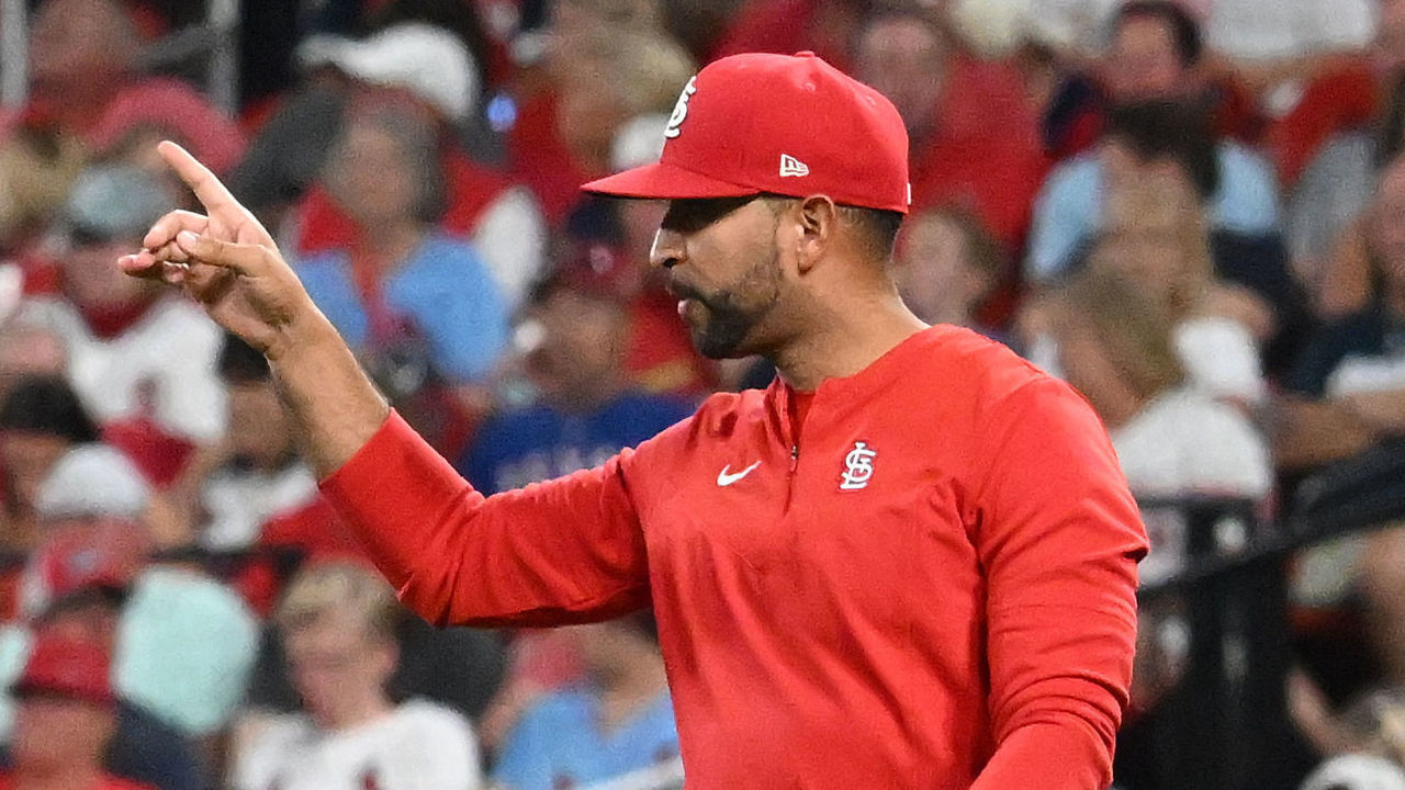 Cardinals manager Oliver Marmol says umpire C.B. Bucknor has 'zero class'  after refusing handshake, per report : r/Cardinals