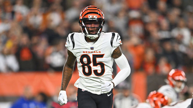 CLEVELAND, OHIO - OCTOBER 31: Wide receiver Tee Higgins #85 of the Cincinnati Bengals runs a play during the first half against the Cleveland Browns at FirstEnergy Stadium on October 31, 2022 in Cleveland, Ohio.