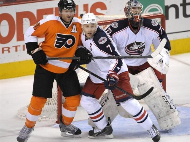 The Flyers traded Scott Hartnell for R.J. Umberger, immediately got worse