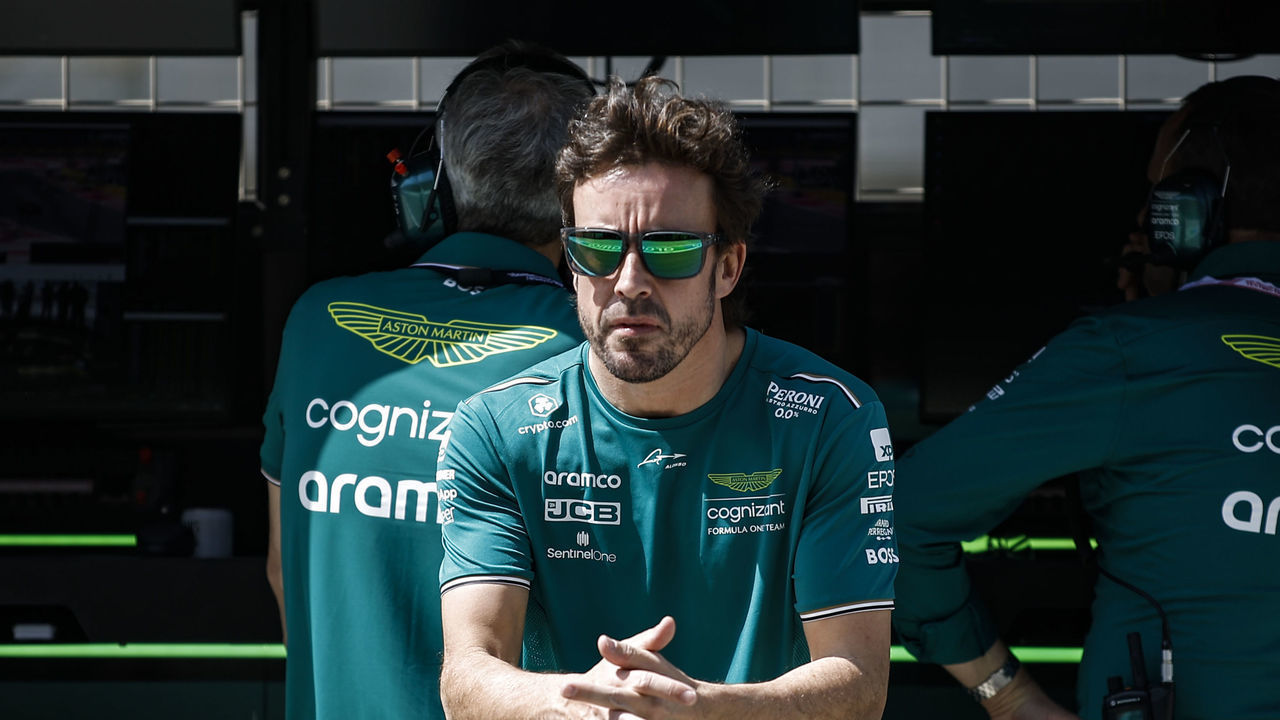 Fernando Alonso of Spain, Aston Martin Aramco Cognizant, portrait during the Formula 1 pre-season tests of the 2023 FIA Formula One World Championship from February 23th to 25th, 2023 on the Bahrain International Circuit, in Sakhir, Bahrain.