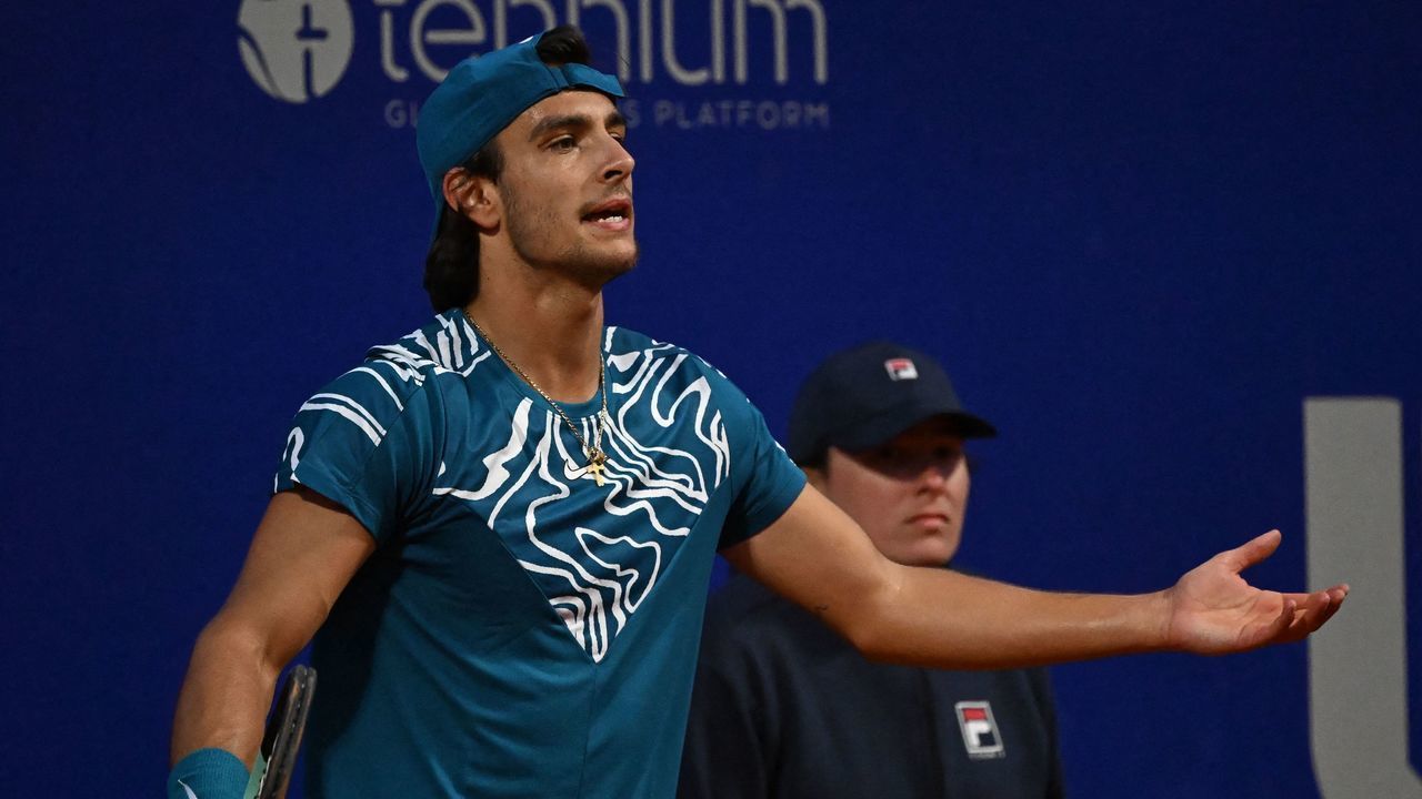 Italian Lorenzo Musetti reacts after losing a point against Peruvian Juan Pablo Varillas during the quarter finals of the ATP 250 Argentina Open in Buenos Aires on February 17, 2023.