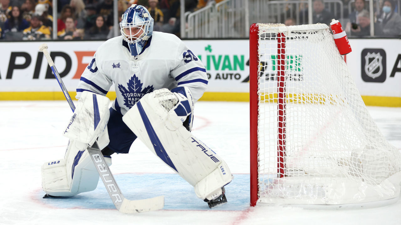 BOSTON, MASSACHUSETTS - JANUARY 14: Matt Murray #30 of the Toronto Maple Leafs tends net during the third period against the Boston Bruins at TD Garden on January 14, 2023 in Boston, Massachusetts. The Bruins defeat the Maple Leafs 4-3.