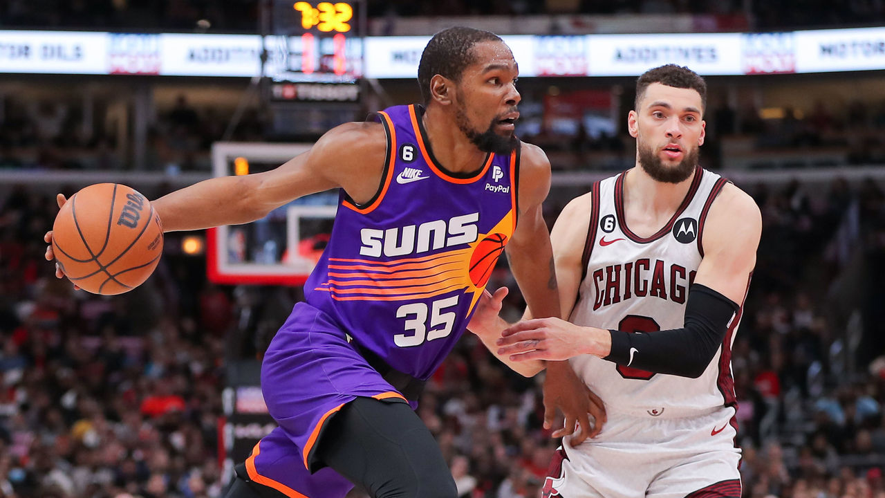 Durant, Booker lead Suns to romp over Bulls | theScore.com