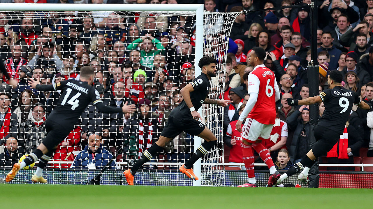 LONDON, ENGLAND - MARCH 04: Philip Billing of AFC Bournemouth celebrates after scoring the team's first goal during the Premier League match between Arsenal FC and AFC Bournemouth at Emirates Stadium on March 04, 2023 in London, England.