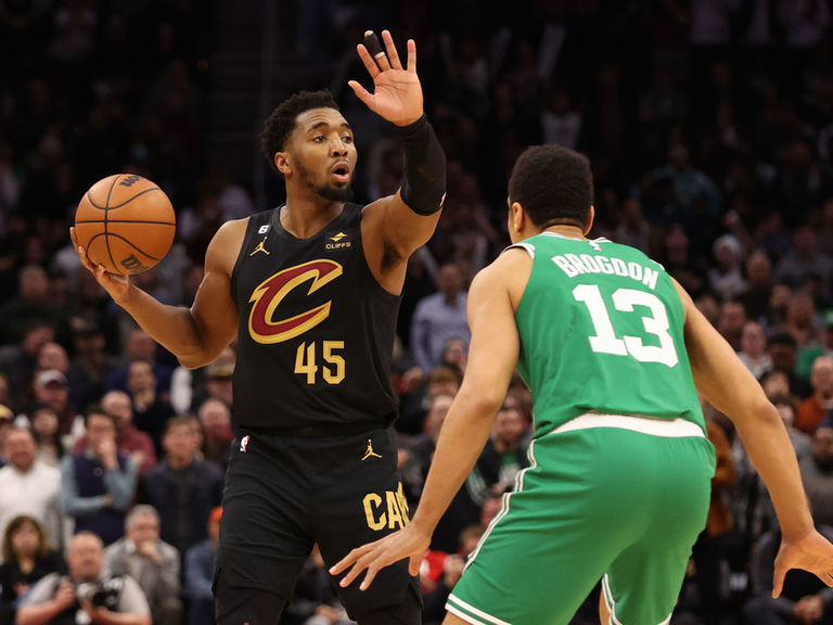 Mitchell Scores 40, Cavs Rally To Beat Celtics In OT | TheScore.com