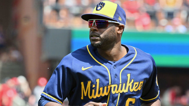 ST. LOUIS, MO - MAY 29: Milwaukee Brewers center fielder Lorenzo Cain (6) as seen during a MLB game between the Milwaukee Brewers and the St. Louis Cardinals on May 29, 2022, at Busch Stadium, St. Louis, MO. ,