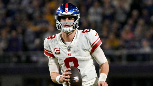 MINNEAPOLIS, MINNESOTA - JANUARY 15: Daniel Jones #8 of the New York Giants looks to pass against the Minnesota Vikings during the first half in the NFC Wild Card playoff game at U.S. Bank Stadium on January 15, 2023 in Minneapolis, Minnesota.