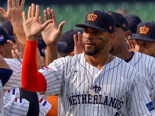 Cuba defeats Panama for first World Baseball Classic win