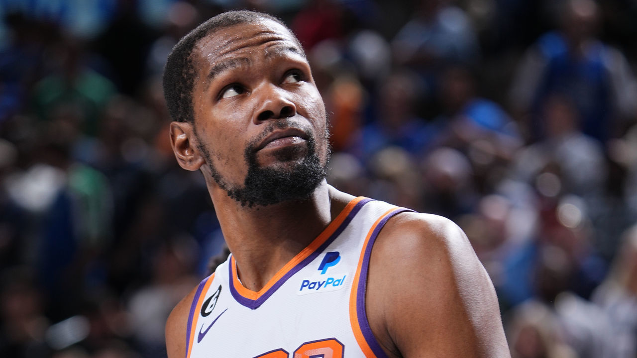 DALLAS, TX - MARCH 5: Kevin Durant #35 of the Phoenix Suns looks on during the game on March 5, 2023 at the American Airlines Center in Dallas, Texas. Mandatory Copyright Notice: Copyright 2023 NBAE
