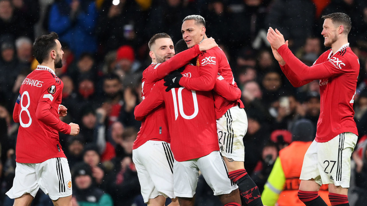 MANCHESTER, ENGLAND - MARCH 09: Antony of Manchester United celebrates with teammates after scoring the team's second goal during the UEFA Europa League round of 16 leg one match between Manchester United and Real Betis at Old Trafford on March 09, 2023 in Manchester, England.